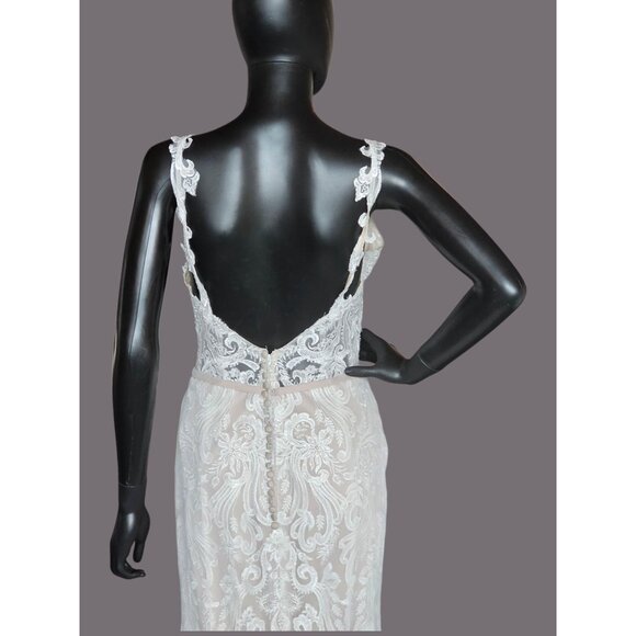 Ivory/Cappuccino Lace Applique Fit and Flare  Wedding  Gown - Mori Lee - Picture 8 of 16